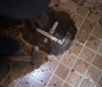 荷塘卫生间漏水维修公司为您分享下卫生间渗水如何处理及注意事项